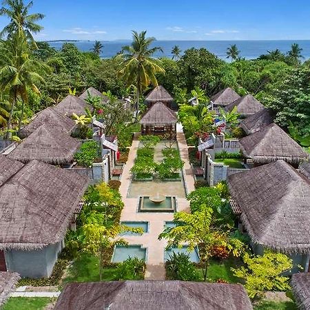 Furaveri Island Resort And Spa Muravandhoo 外观 照片