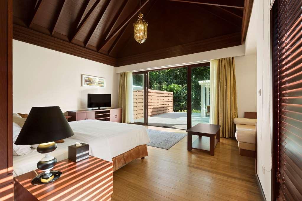 Furaveri Island Resort And Spa Muravandhoo 客房 照片