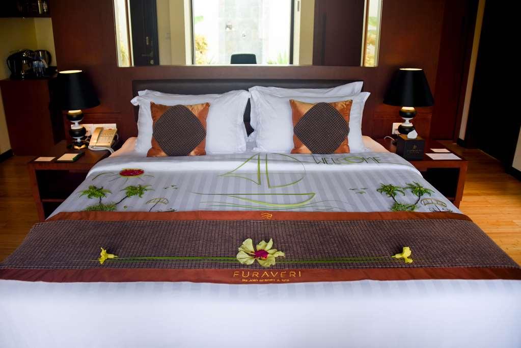 Furaveri Island Resort And Spa Muravandhoo 客房 照片