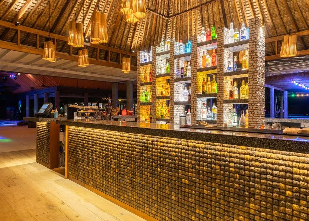 Furaveri Island Resort And Spa Muravandhoo 餐厅 照片