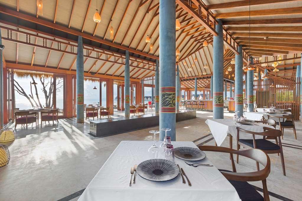 Furaveri Island Resort And Spa Muravandhoo 餐厅 照片